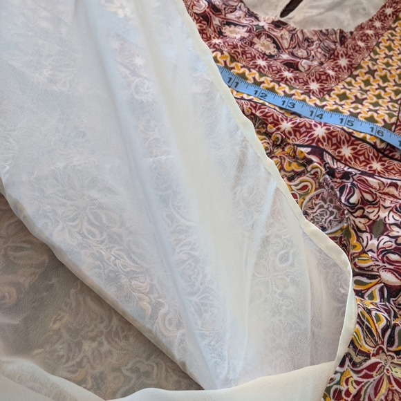 Fourteenth place sleeveless blouse - Picture 8 of 10